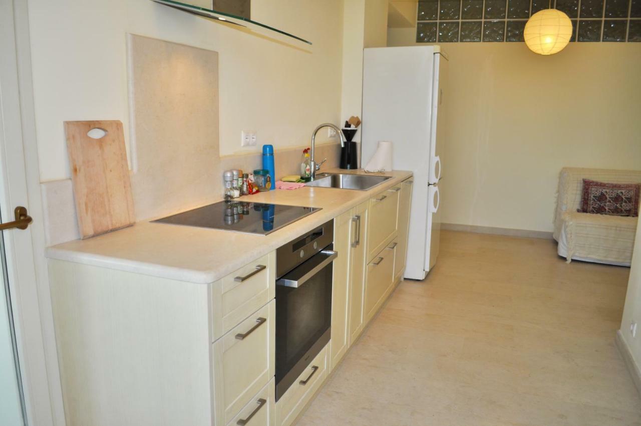 Lemoni Apartments เปเลคาส ภายนอก รูปภาพ